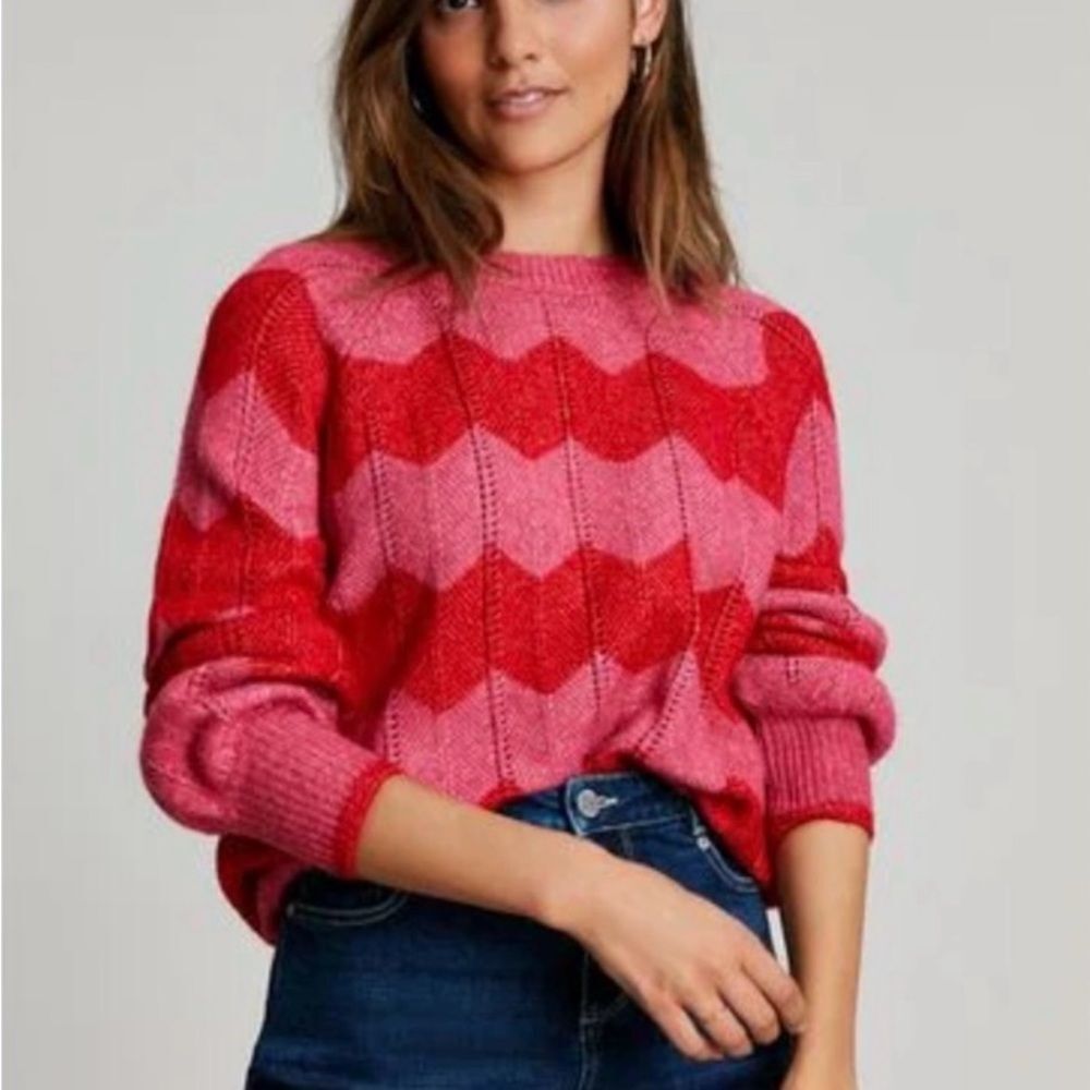 Anthropologie Joules Oversized Red and Pink Chevron Sweater. Size 2